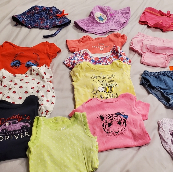 Lot of 6-12 month girls' Spring/Summer lot - Picture 3 of 9